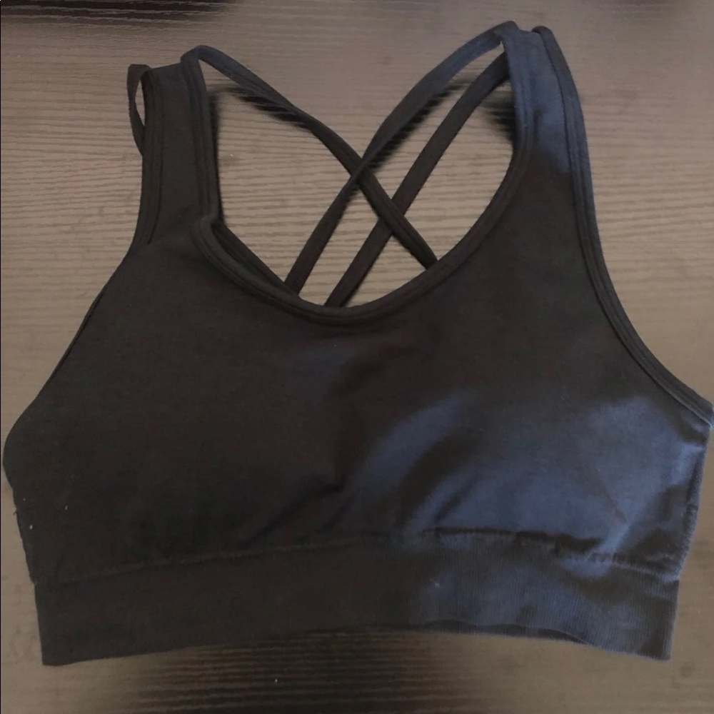 Alphalete sports bra